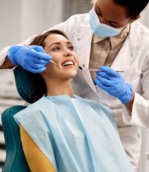 dentist-9-ih-2 Estética dental - 6